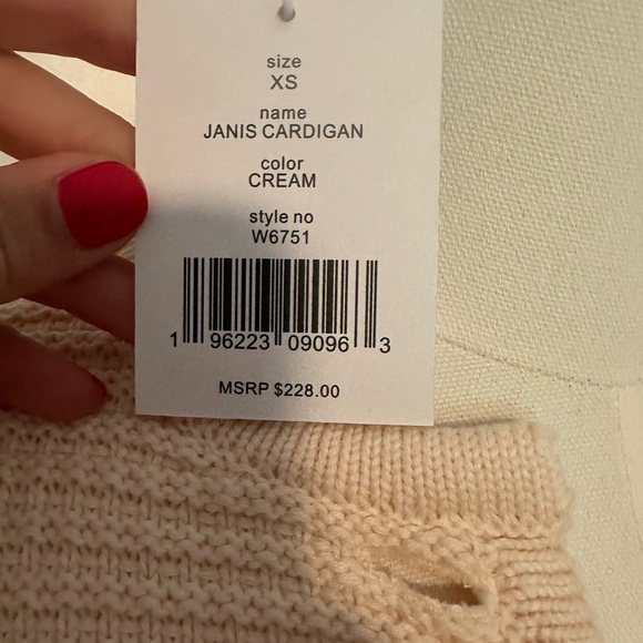 Walter Baker NWT Size XS Janis Cardigan  Cream - Picture 3 of 4